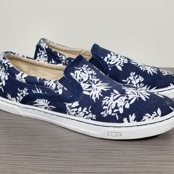 UGG Fierce Tropical Flower Print Slip On Sneakers Navy Canvas Womens Size 7 / 38 - Picture 1 of 12